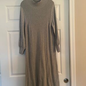 Banana Republic: Gray Long Sleeve Dress